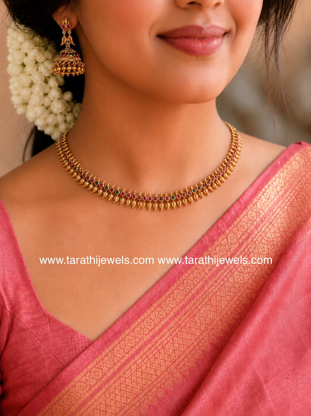 Classic Leaf Design Necklace N945