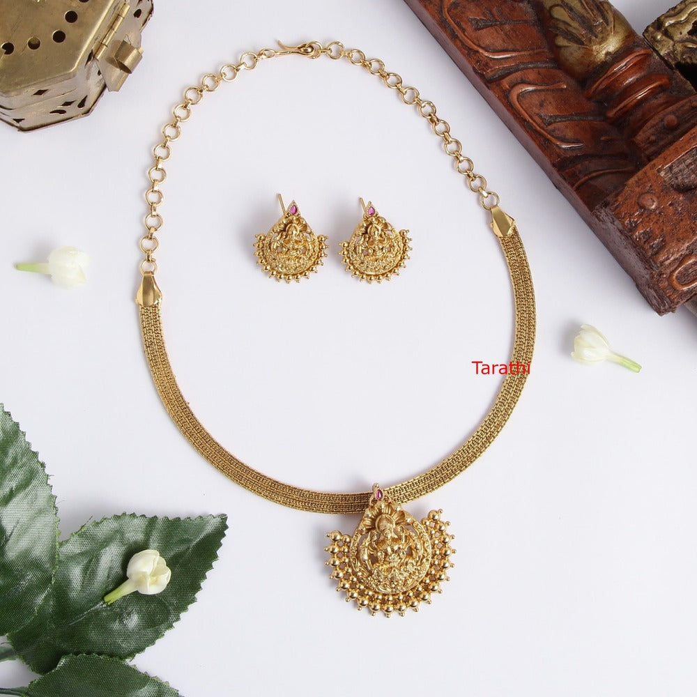 Lakshmi Attigai CH199