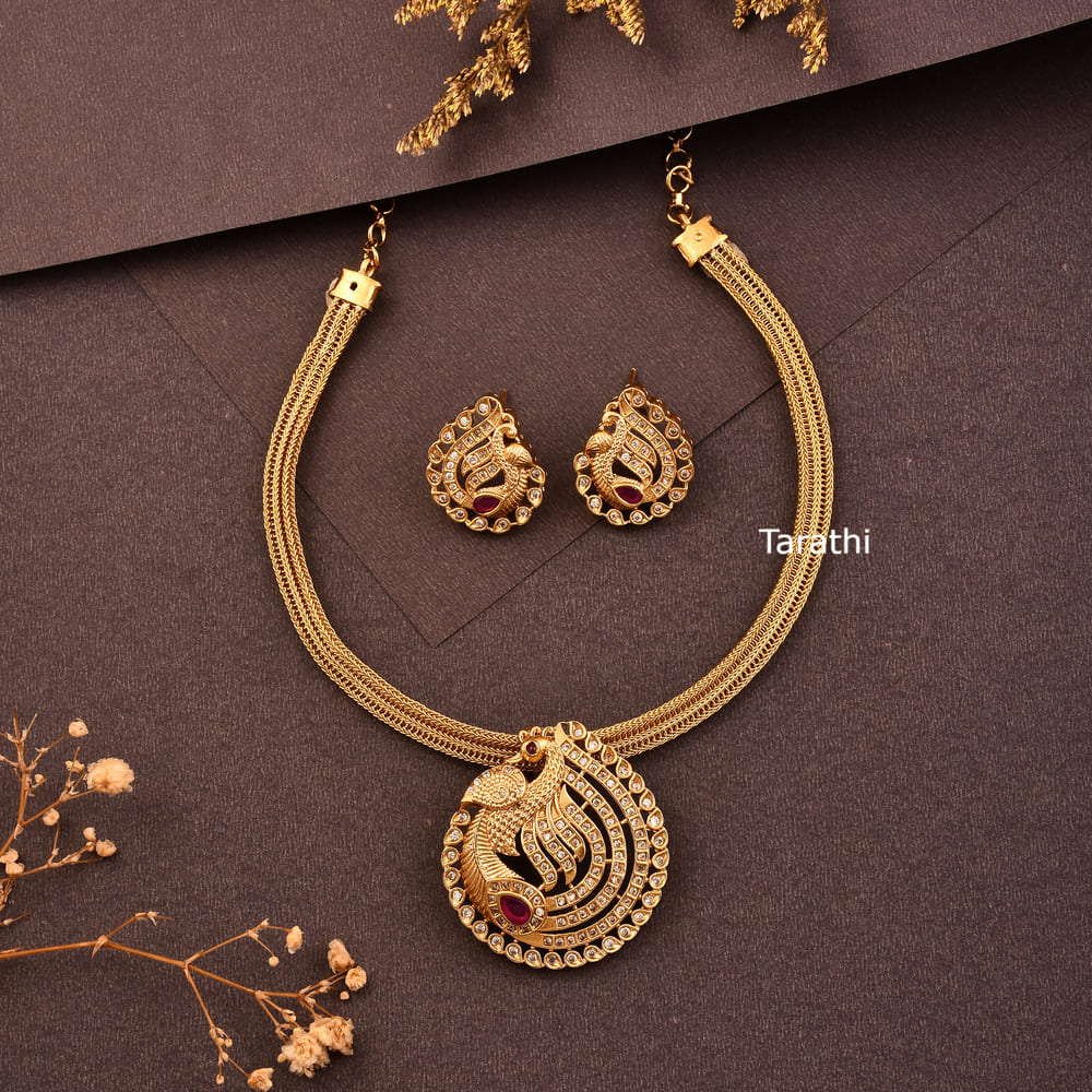 Peacock Pendant choker CH243