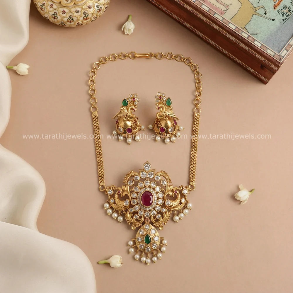 Traditional Choker CH379