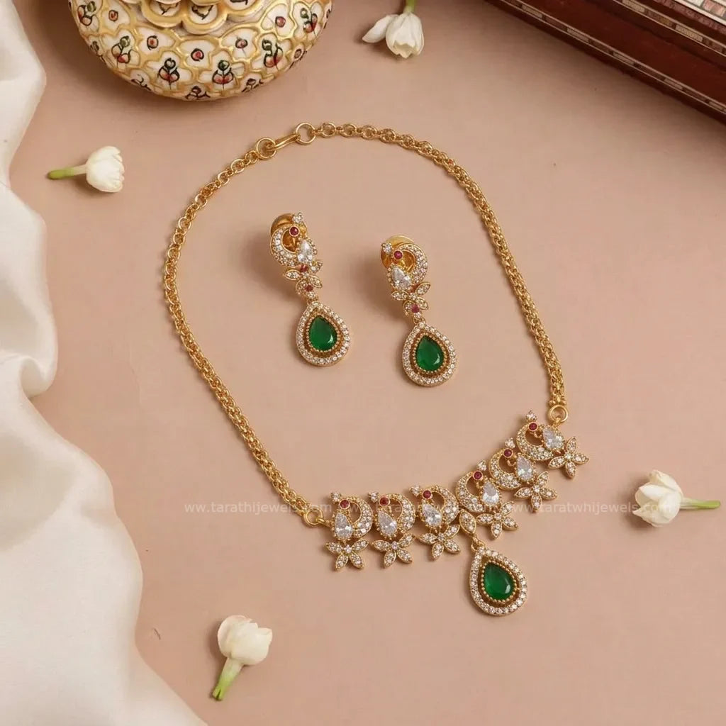 Annam High Neck Choker CH389