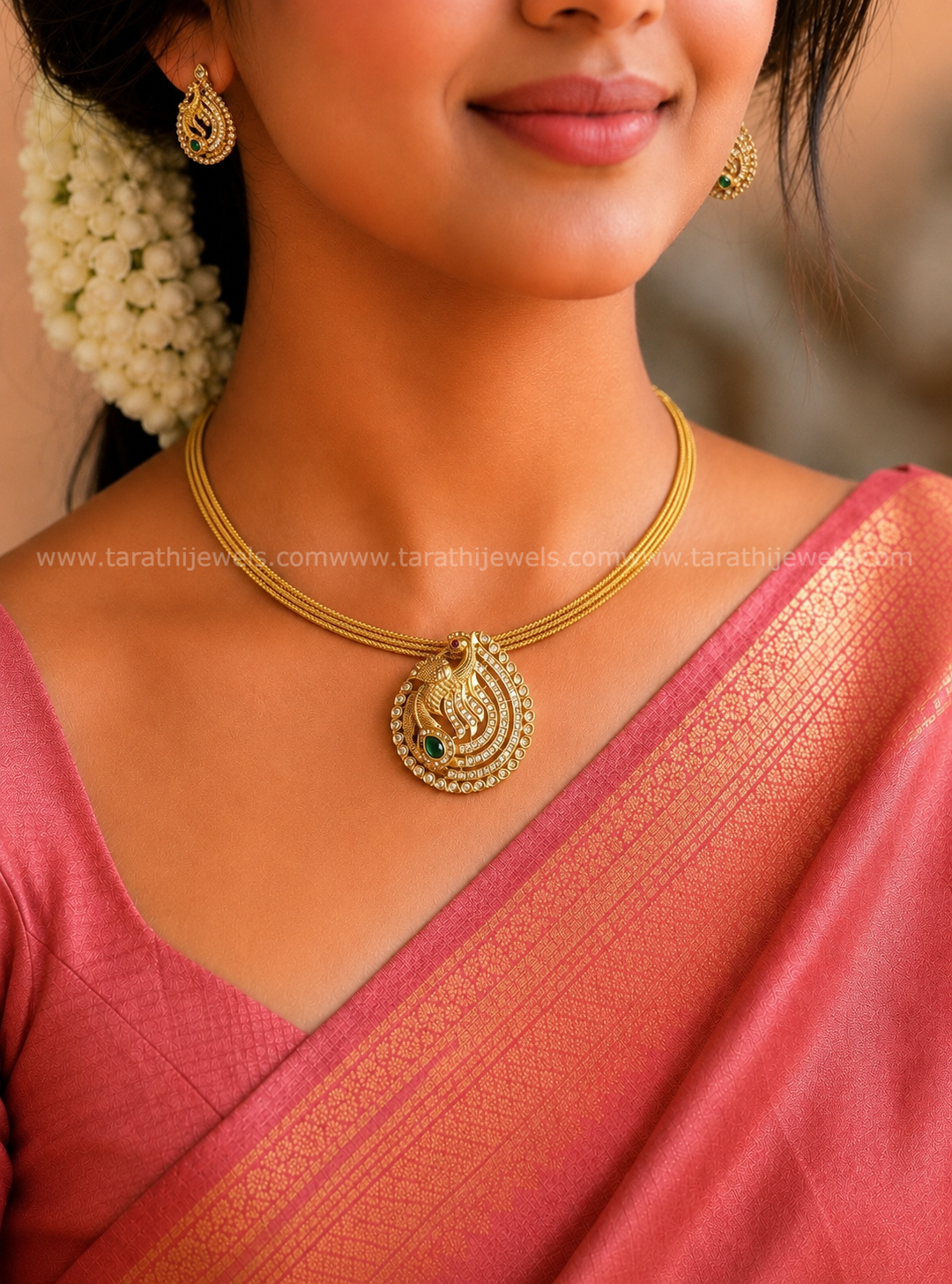 Peacock Pendant choker CH445