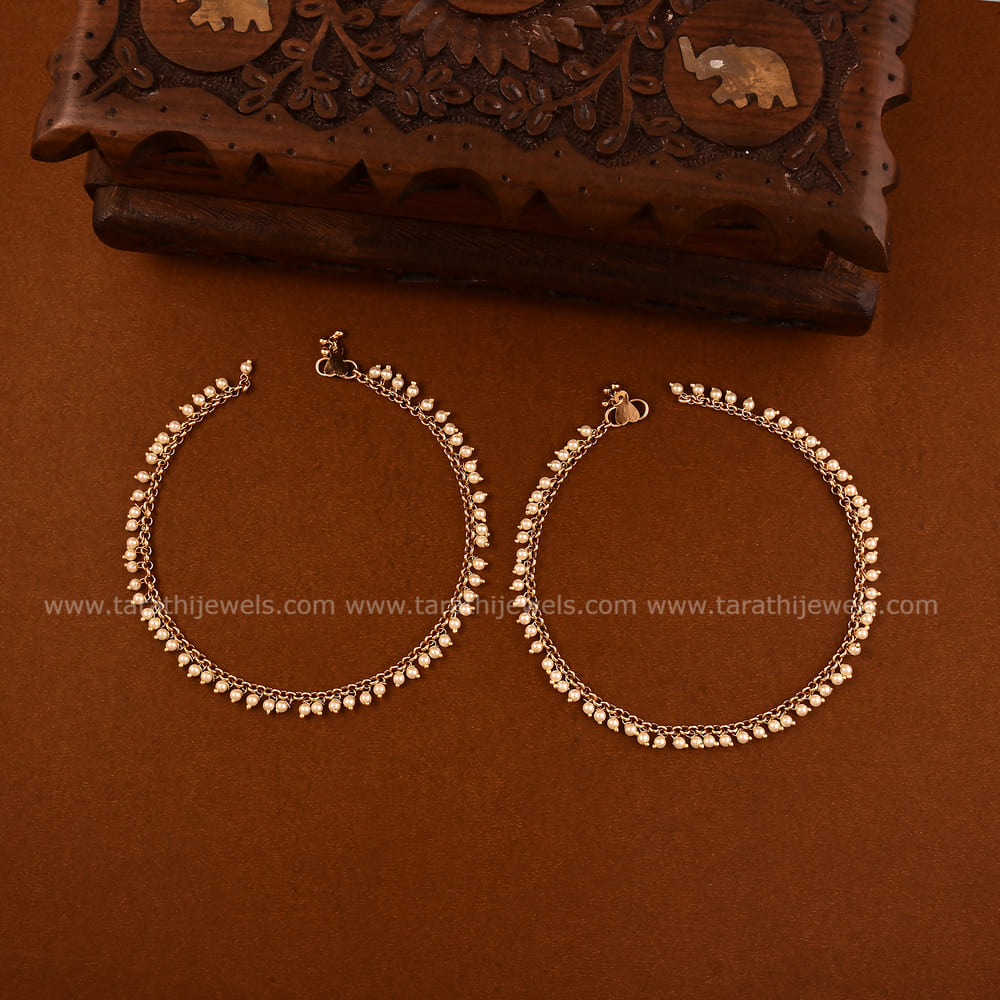 Amazing Pearl Drops Anklet AK20