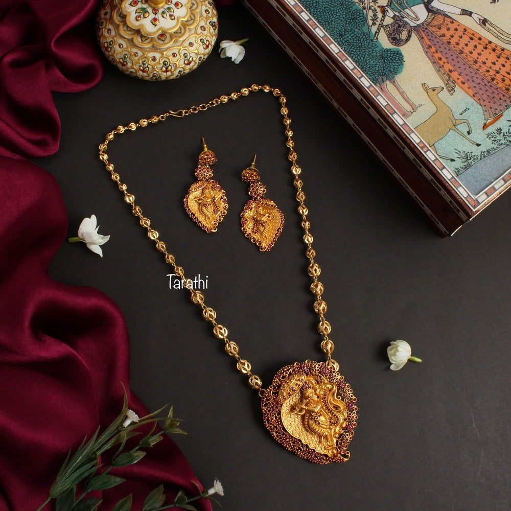 Gold look alike Lord Krishna pendant chain HA117