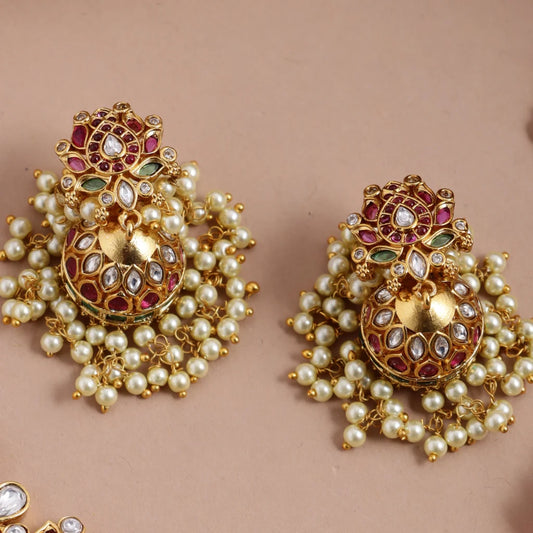 Classic Lotus Choker CH365