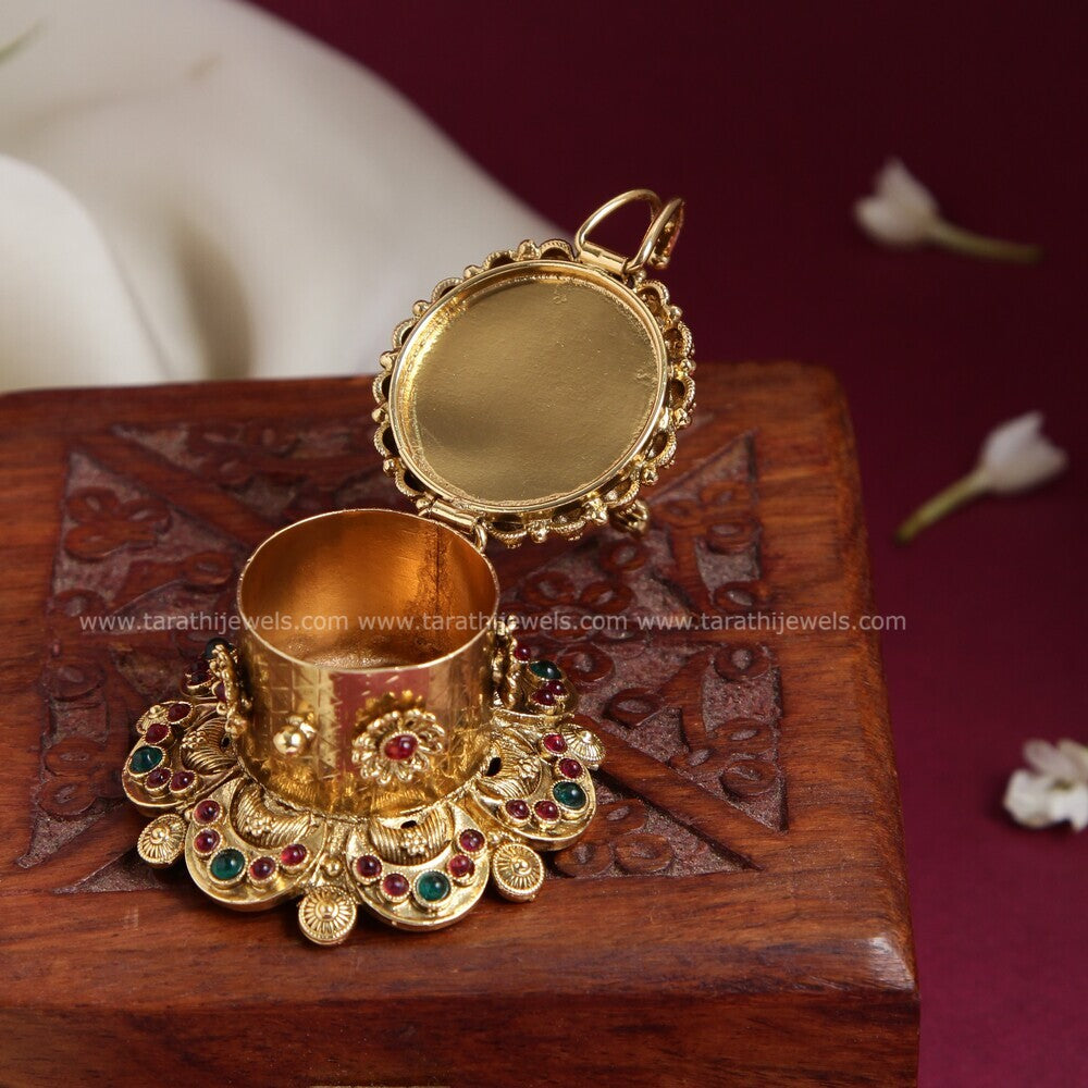 Peacock Kemp Kumkum Box KK15