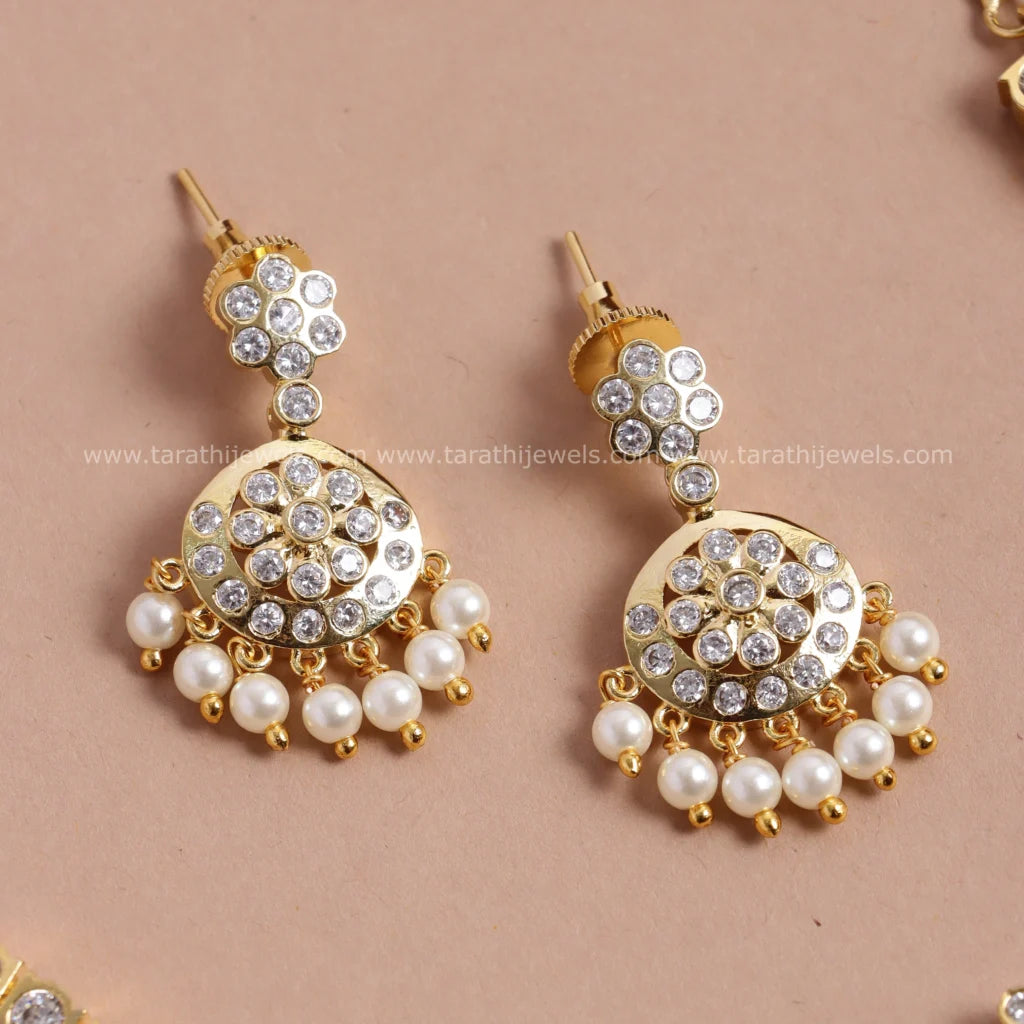 Ithanya Version2 White Kemp Necklace N739