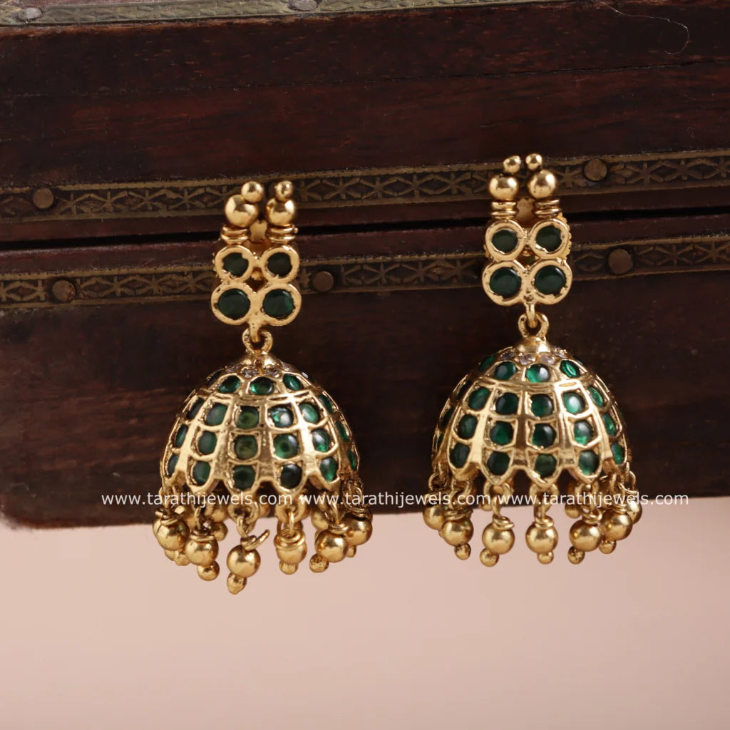 Gold toned Green Kerala Traditional Necklace N805