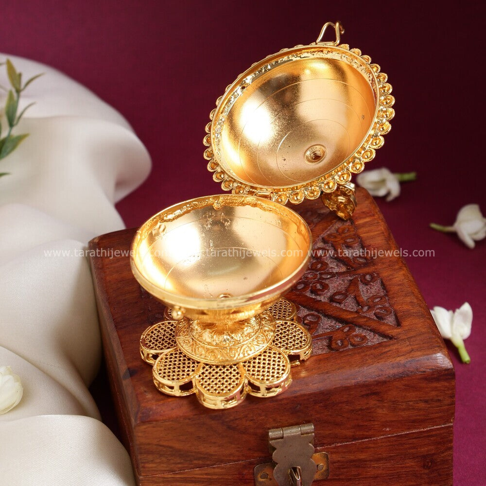 Lakshmi Kumkum Box KK26