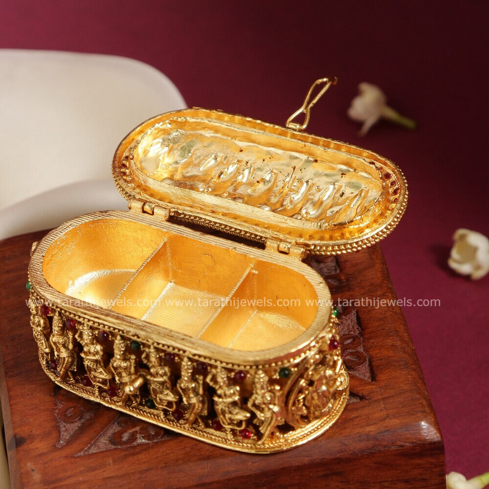 Gold Look alike 3 sectional Kumkum Boxes KK31