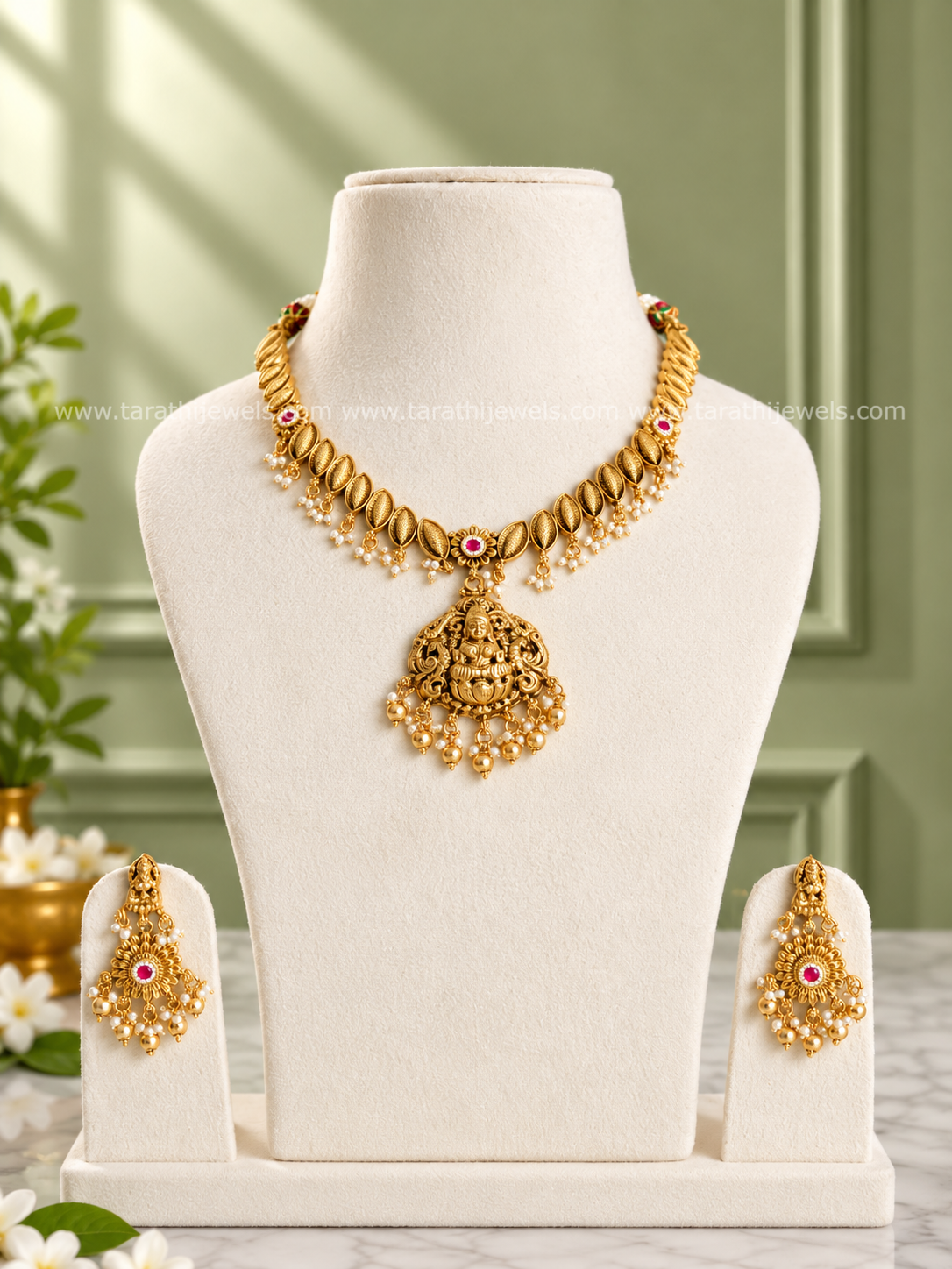 Gopika Necklace N1128