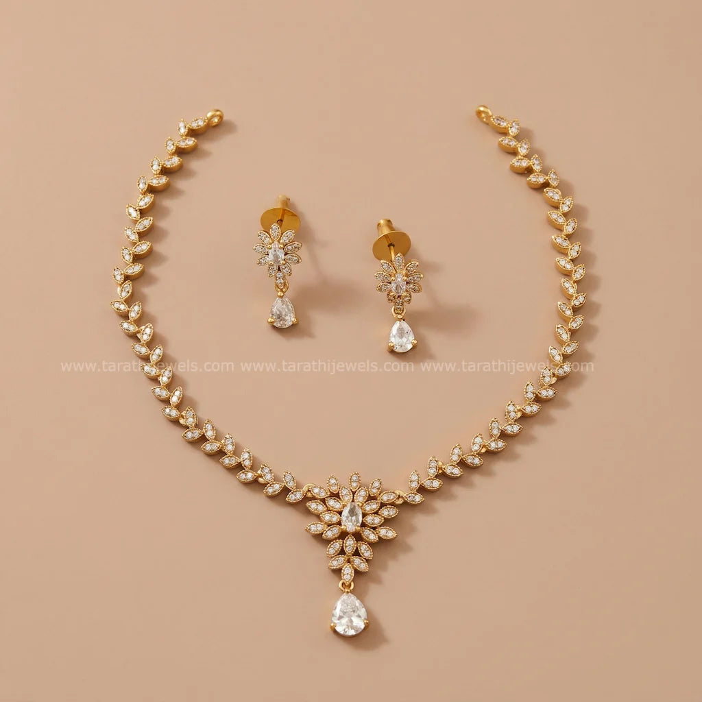 Stunning Floral Necklace N860