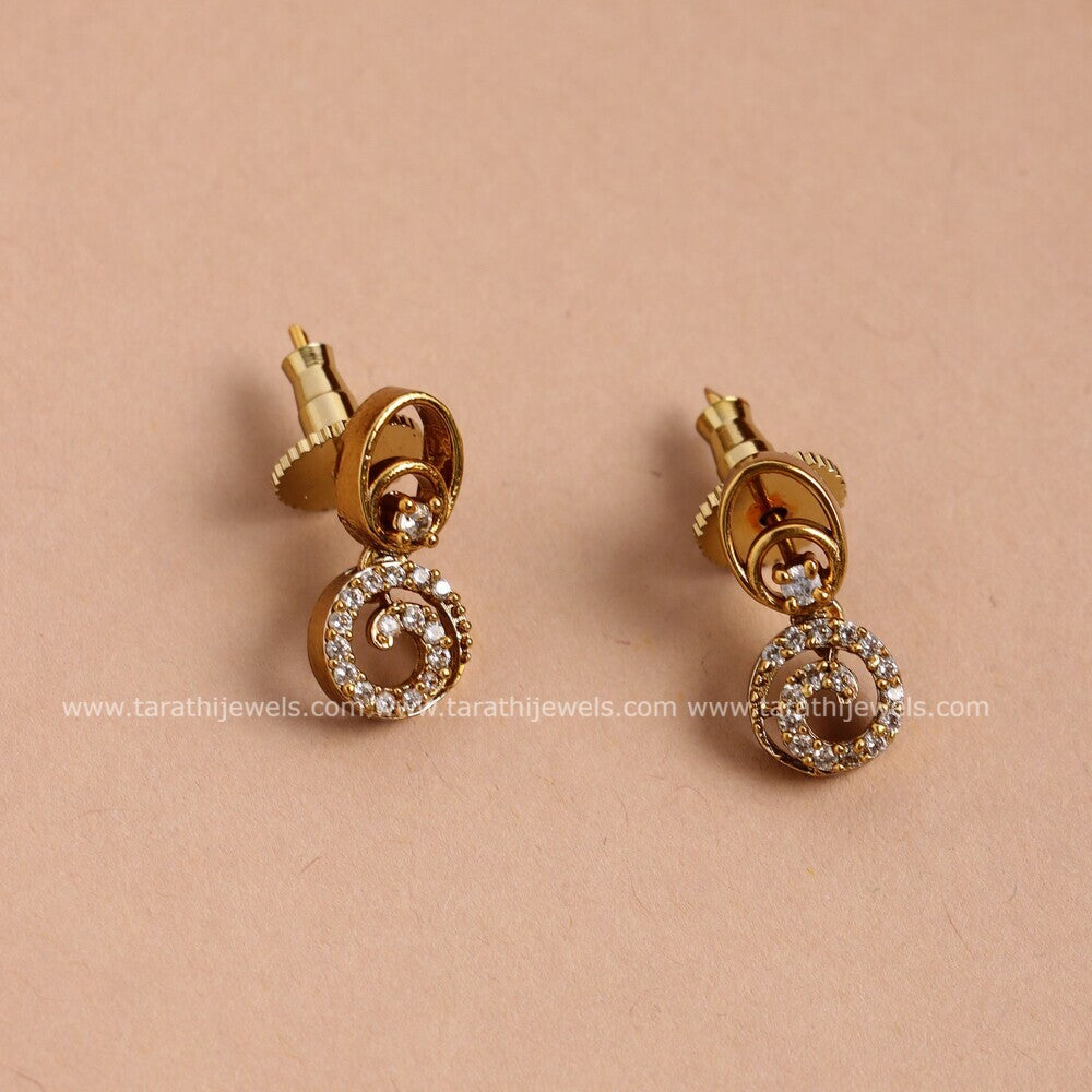 Gopika Simple Ad necklace N627