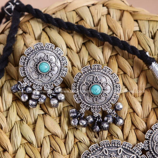 Oxidized Choker Short Neckpiece S04
