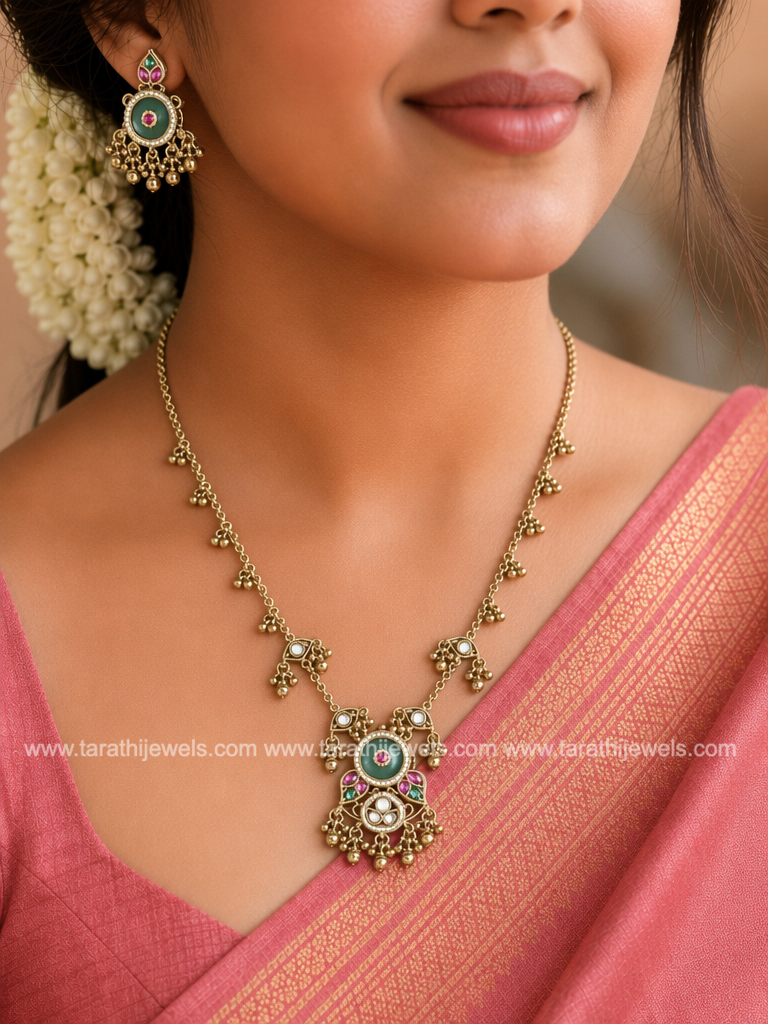 Premium Quality Gold Tone Heritage Jewellery Neck Chain N813