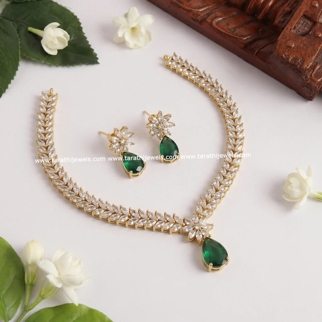 Amazing Diamond Look alike Necklace AC52