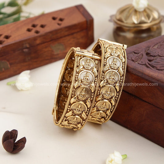 Coin Bridal Bangle BA112