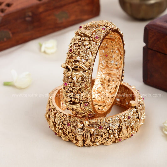 Gold Look alike Bridal Bangle BA115