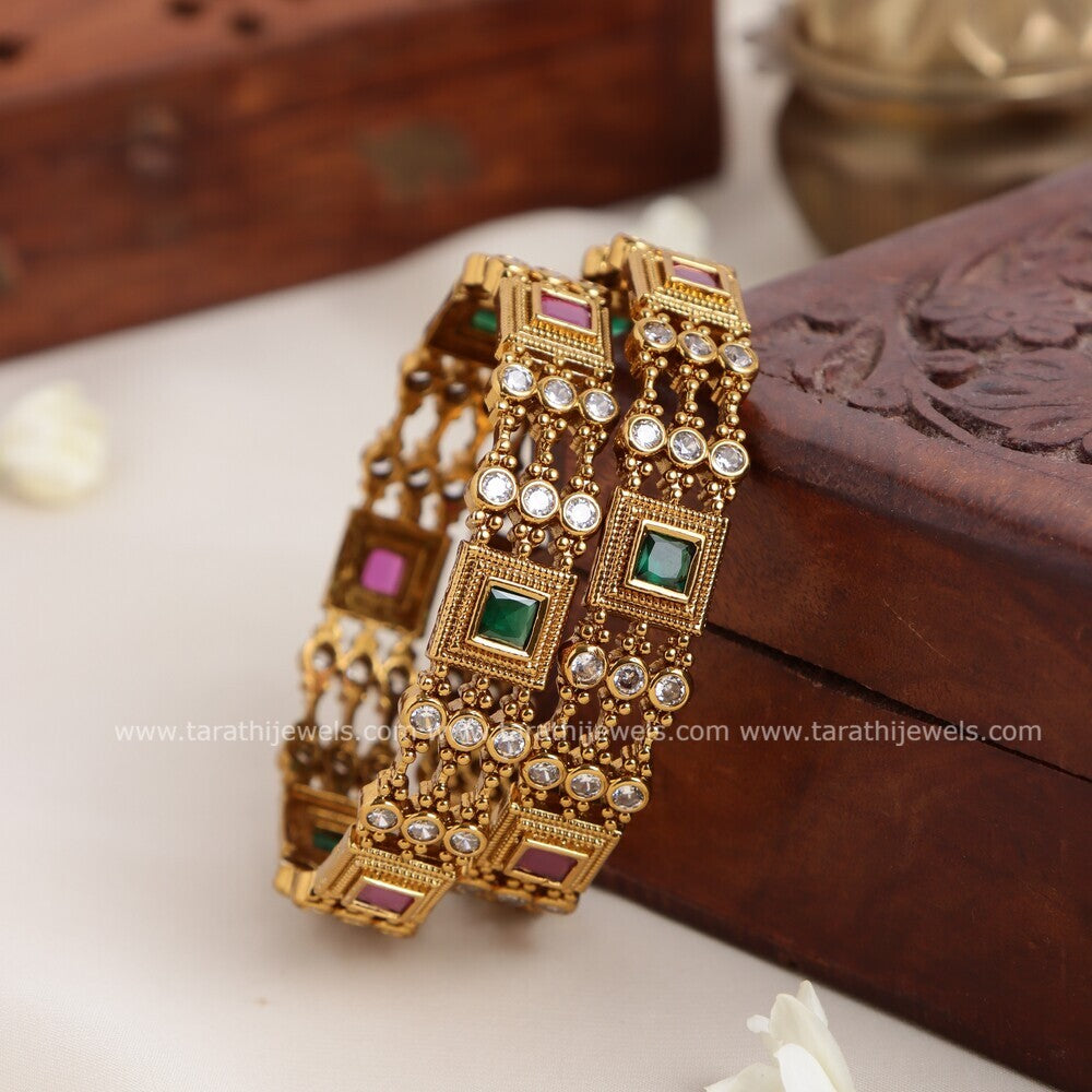 Ad Square Bangle BA123