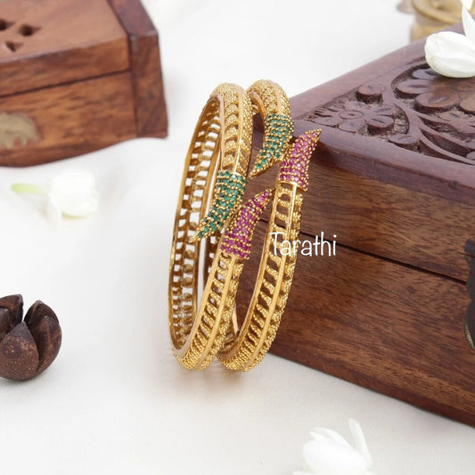 Red and Green Ad stone Bangle BA164