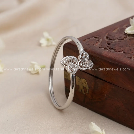 Silver Finish openable Kada Bangle BA194