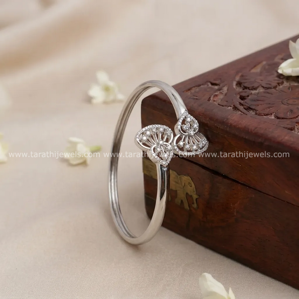 Silver Finish openable Kada Bangle BA194