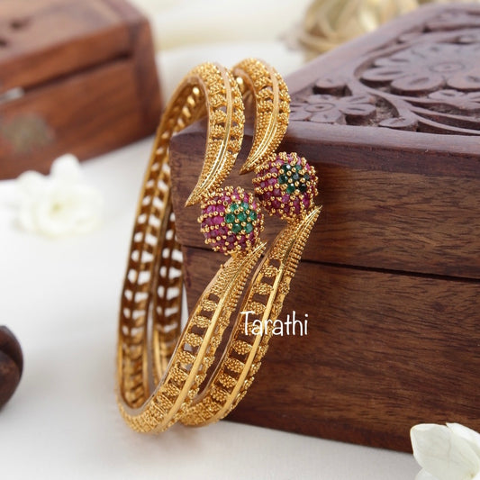 Elegant Ad Bangle BA204