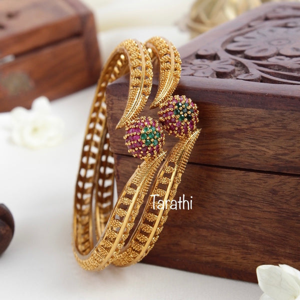 Elegant Ad Bangle BA204