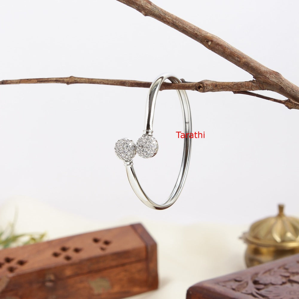 Silver Finish openable Kada Bangle BA89