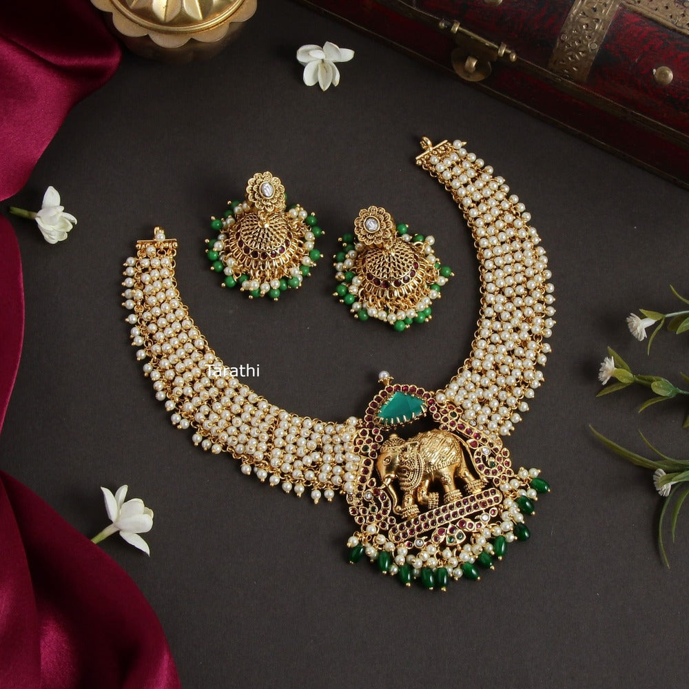 Premium Quality Elephant Pendant choker CH213