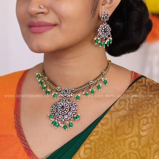 Amazing Green drops victorian Choker CH392