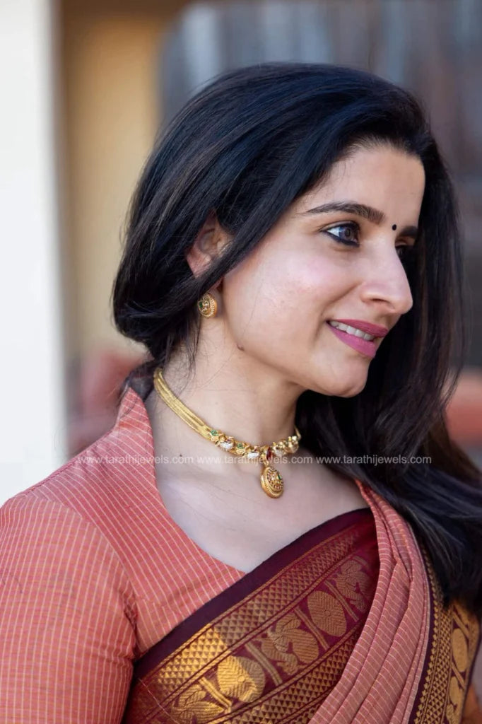 Anusha High Neck choker CH339