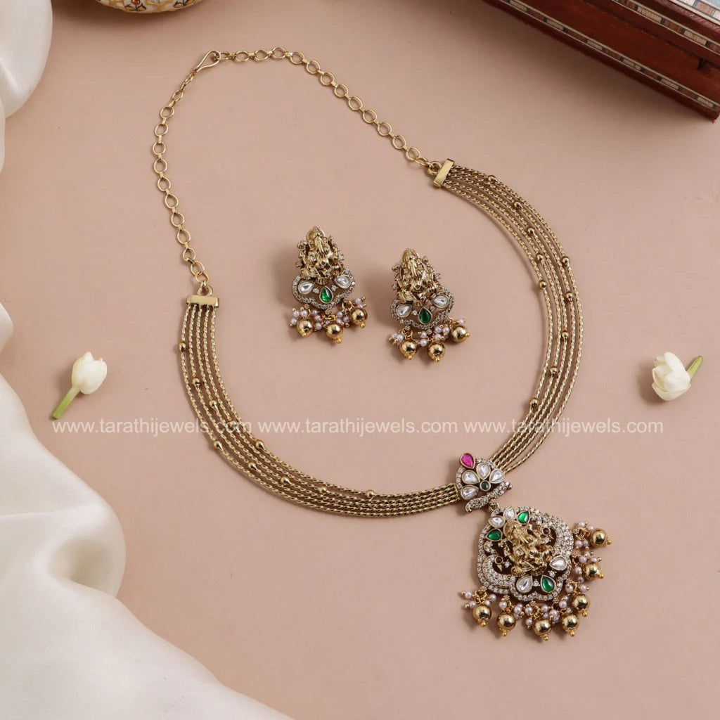 Lord Ganesha Pendant Hasli Choker CH362