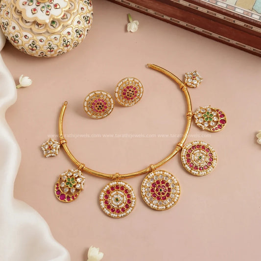 Ad Hasli choker CH385