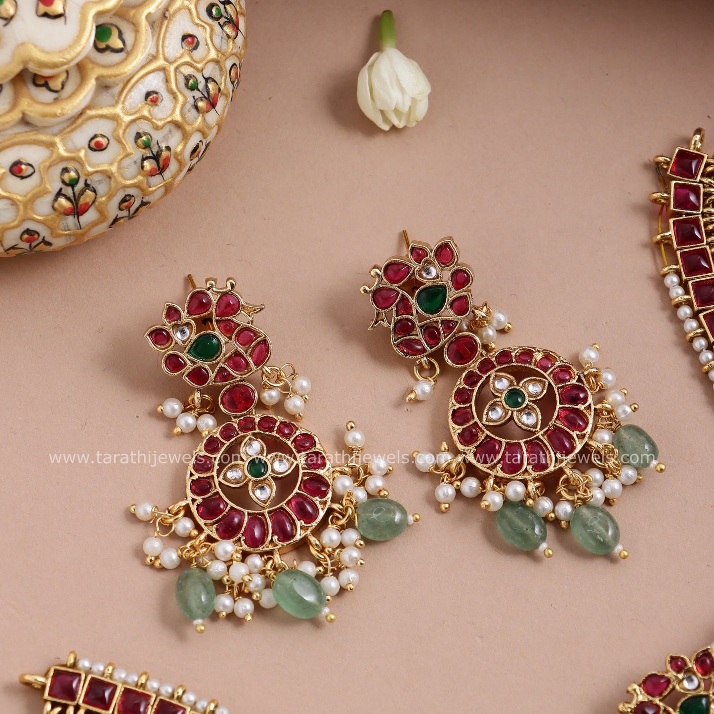 Kundan High Neck Choker CH425