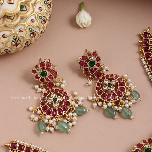 Kundan High Neck Choker CH425