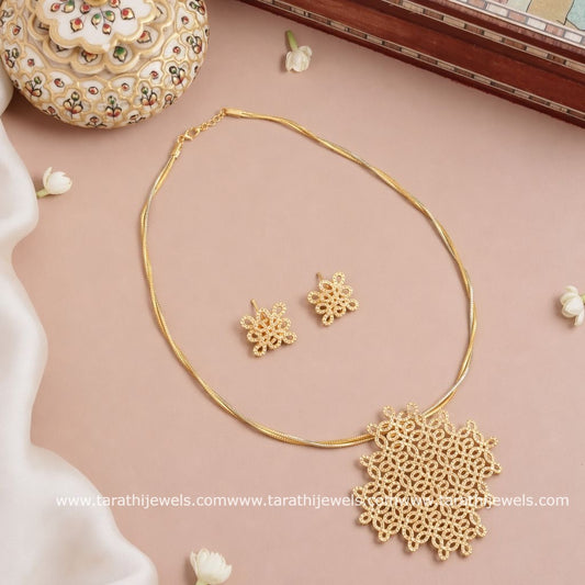Kannama Kolam 4 Hasli Choker Neckwear CH451