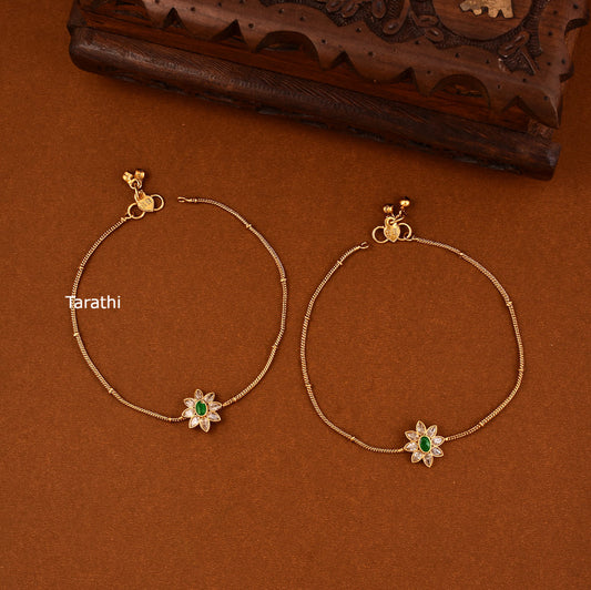 Beautiful Flower Design Jadau Anklets AK10