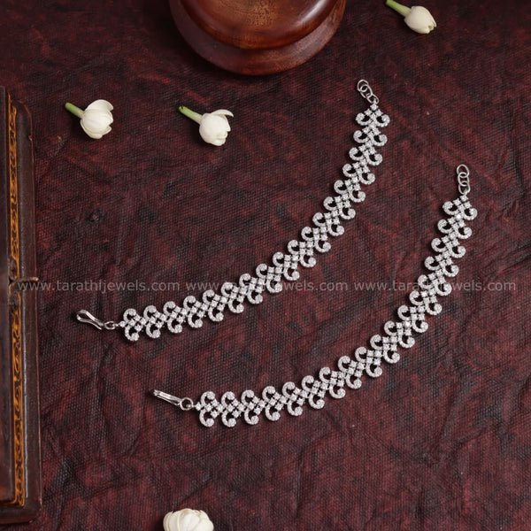 Diamond Look alike Earring Chain EC142