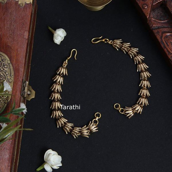 Simple Leaf Design Earring chain EC158