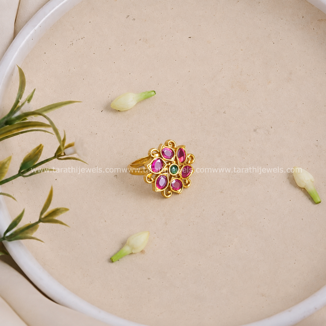 Flower Design Finger Ring FR04