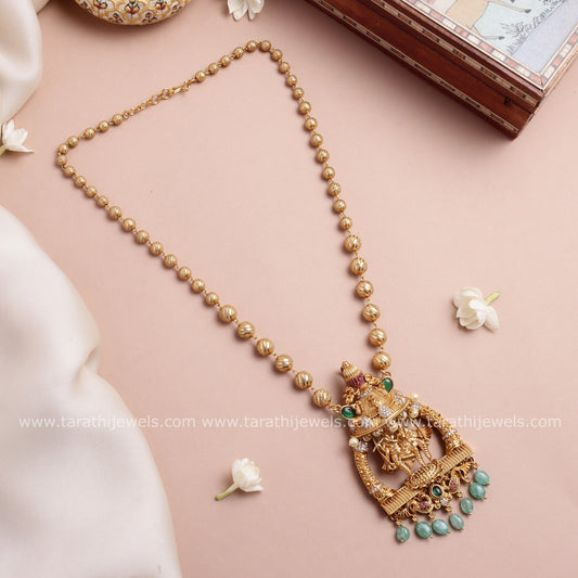 Radhai & Krishna Pendant Long Chain HA406