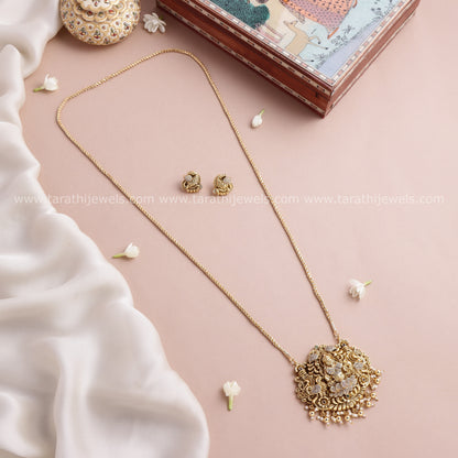 Lakshmi Pendent Long Chain HA421