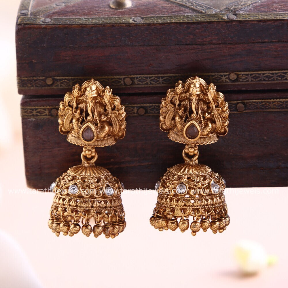 Tarathi Vinayakar Pendant Matte Neckchain HA431