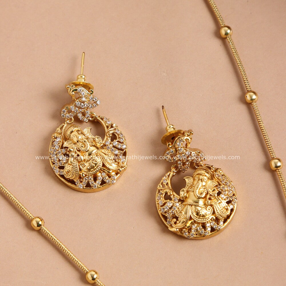 Lord Ganesha Pendant Long Chain HA444