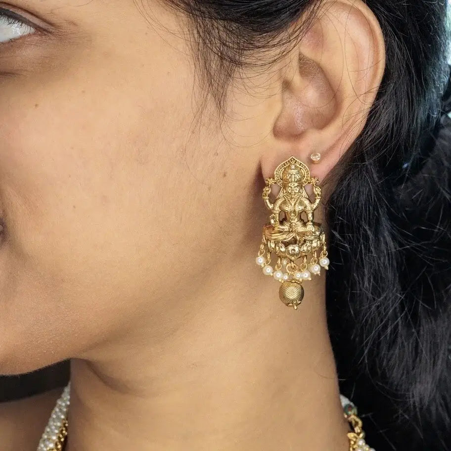 Gold Look alike Premium Quality Pearl Lakshmi Haaram HA83