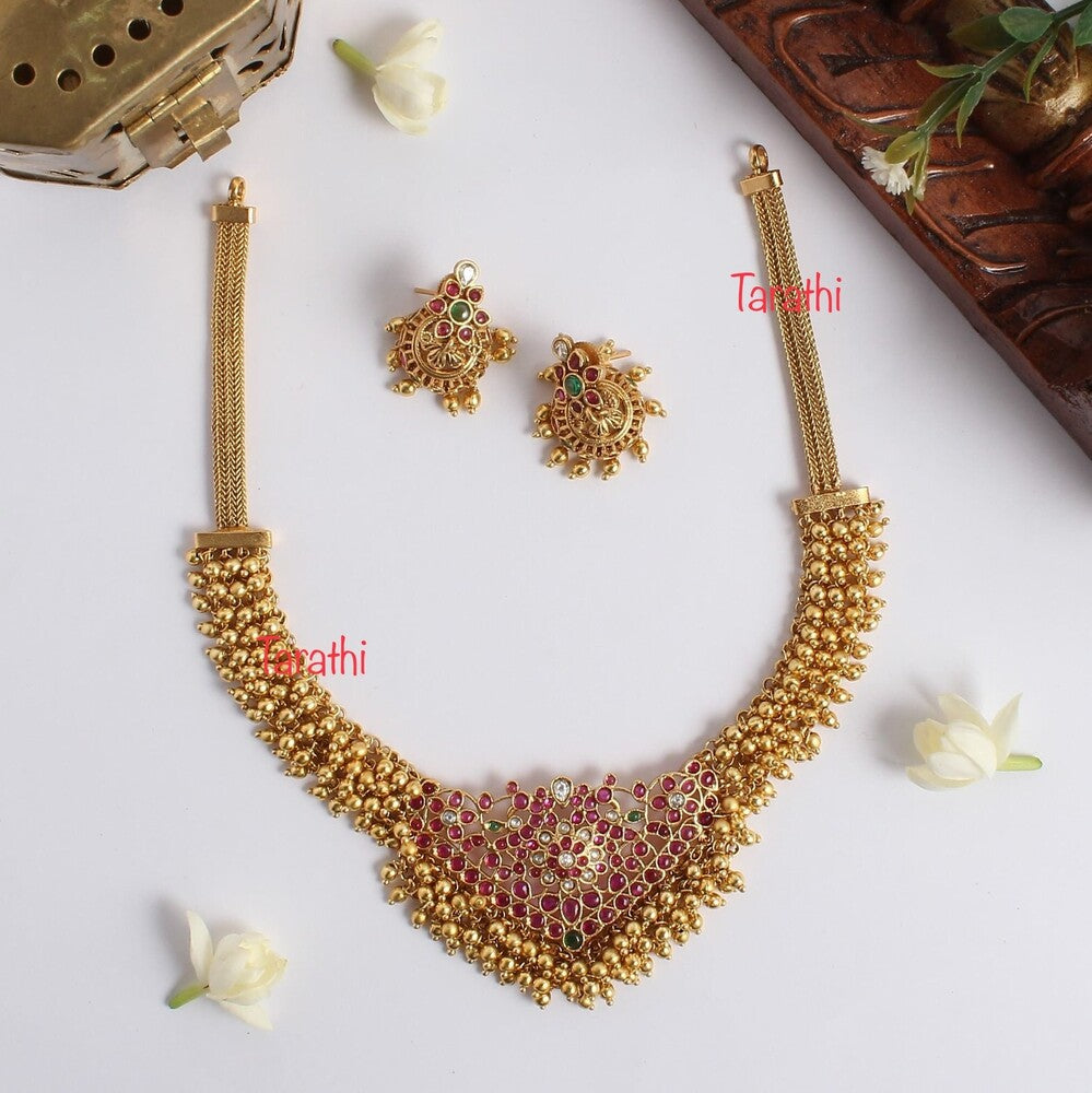 Gold look alike cluster Ghungroo Pendant Choker CH182