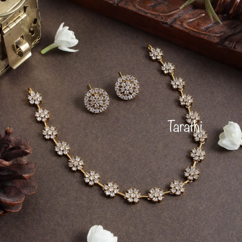 Flower Design Diamond Look alike choker CH175