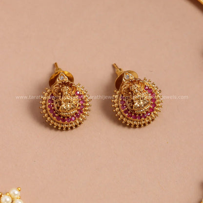 Beautiful Lakshmi Pearls Choker CH333