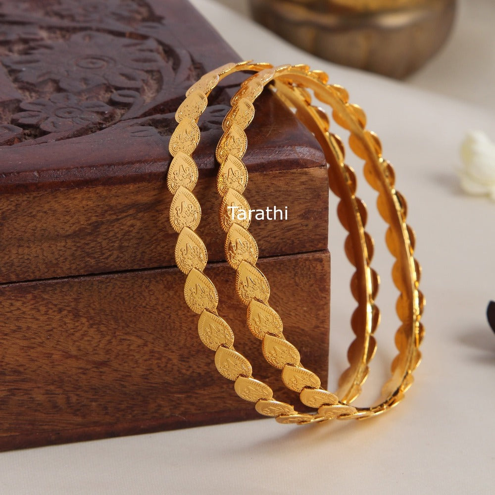 Premium quality matte lakshmi design Bangle BA73